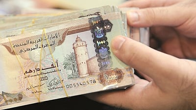 بدلاً من الدولار.. مصافي التكرير الهندية تسدد ثمن النفط الروسي بالدرهم الإماراتي