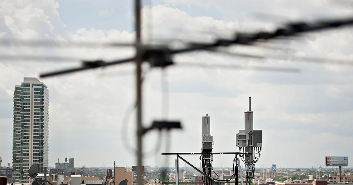 Telecom Spectrum Auction Update - Prudent Investment By Bharti Airtel: ICICI Securities 1 Telecom Spectrum Auction Update - Prudent Investment By Bharti Airtel: ICICI Securities