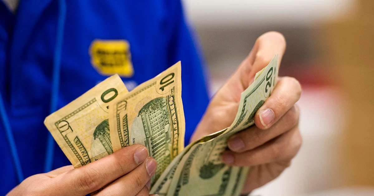 Robust Rebound Won’t Augur End to Stimulus: Central Bank Guide 1 Robust Rebound Won’t Augur End to Stimulus: Central Bank Guide