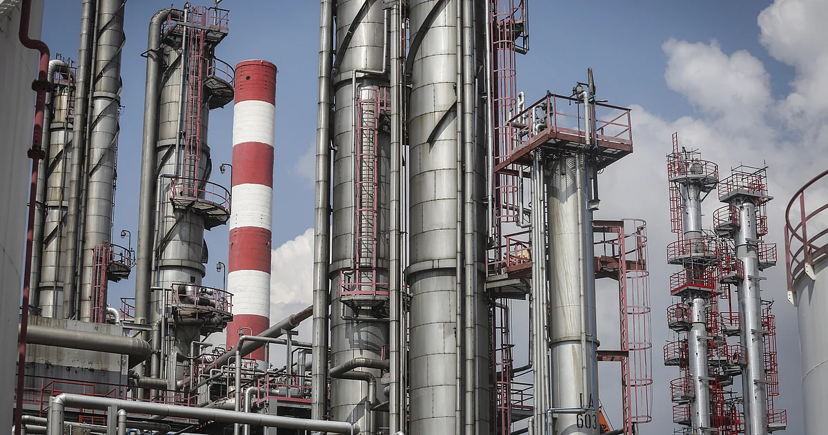 Hurricane Ida Impact - Gas, LNG, Oil Prices, GRM Up, But Petrol Cracks Down: ICICI Securities 1 Hurricane Ida Impact - Gas, LNG, Oil Prices, GRM Up, But Petrol Cracks Down: ICICI Securities