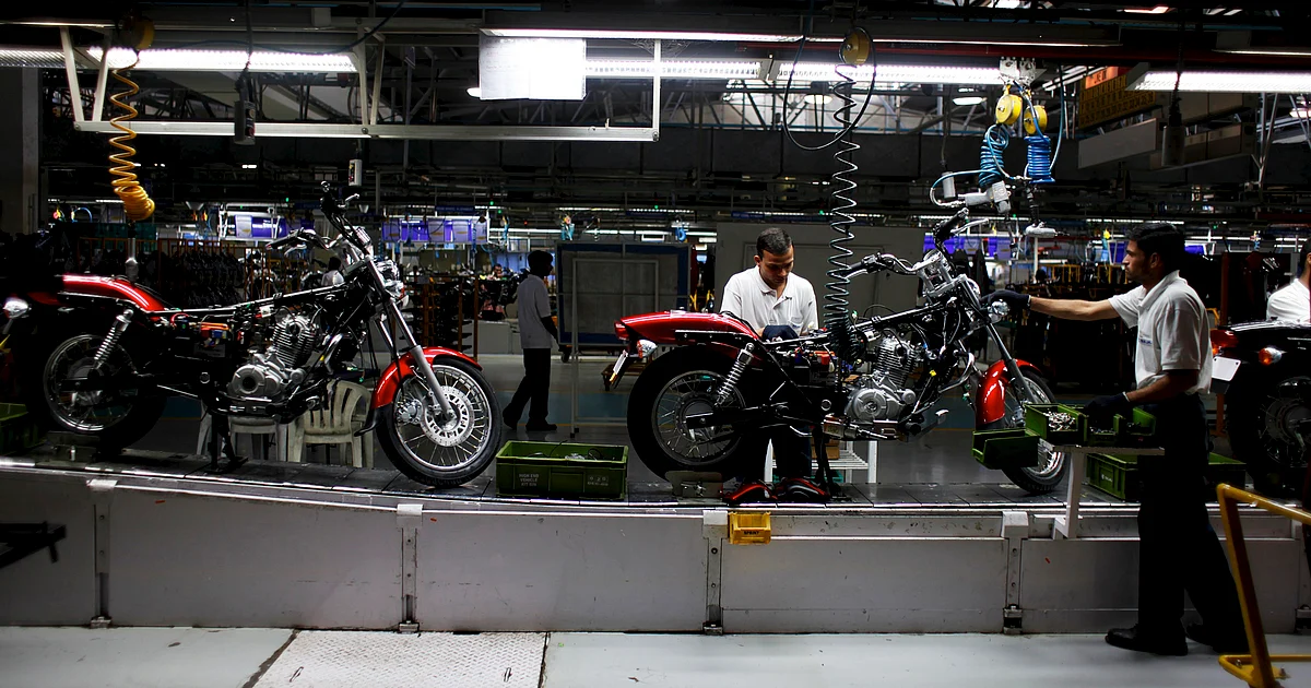 Bajaj Auto Q1 Results: Profit Falls But Beats Estimates 1 Bajaj Auto Q1 Results: Profit Falls But Beats Estimates