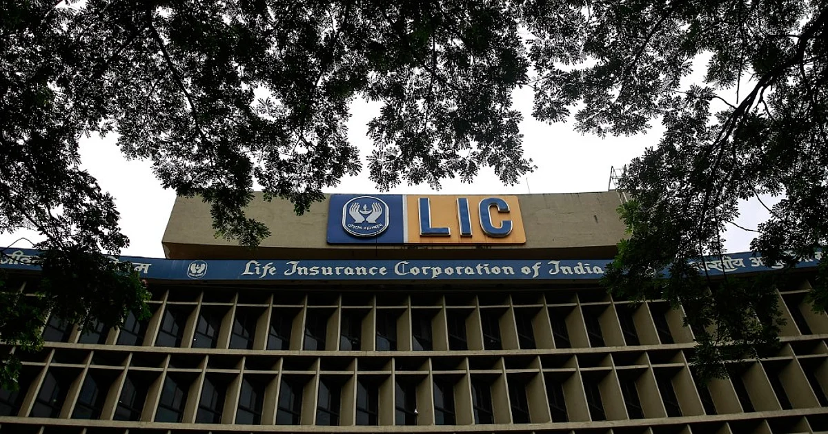 Life Insurers' New Business Premium Falls In July; Policies Sold Jump 1 Life Insurers' New Business Premium Falls In July; Policies Sold Jump