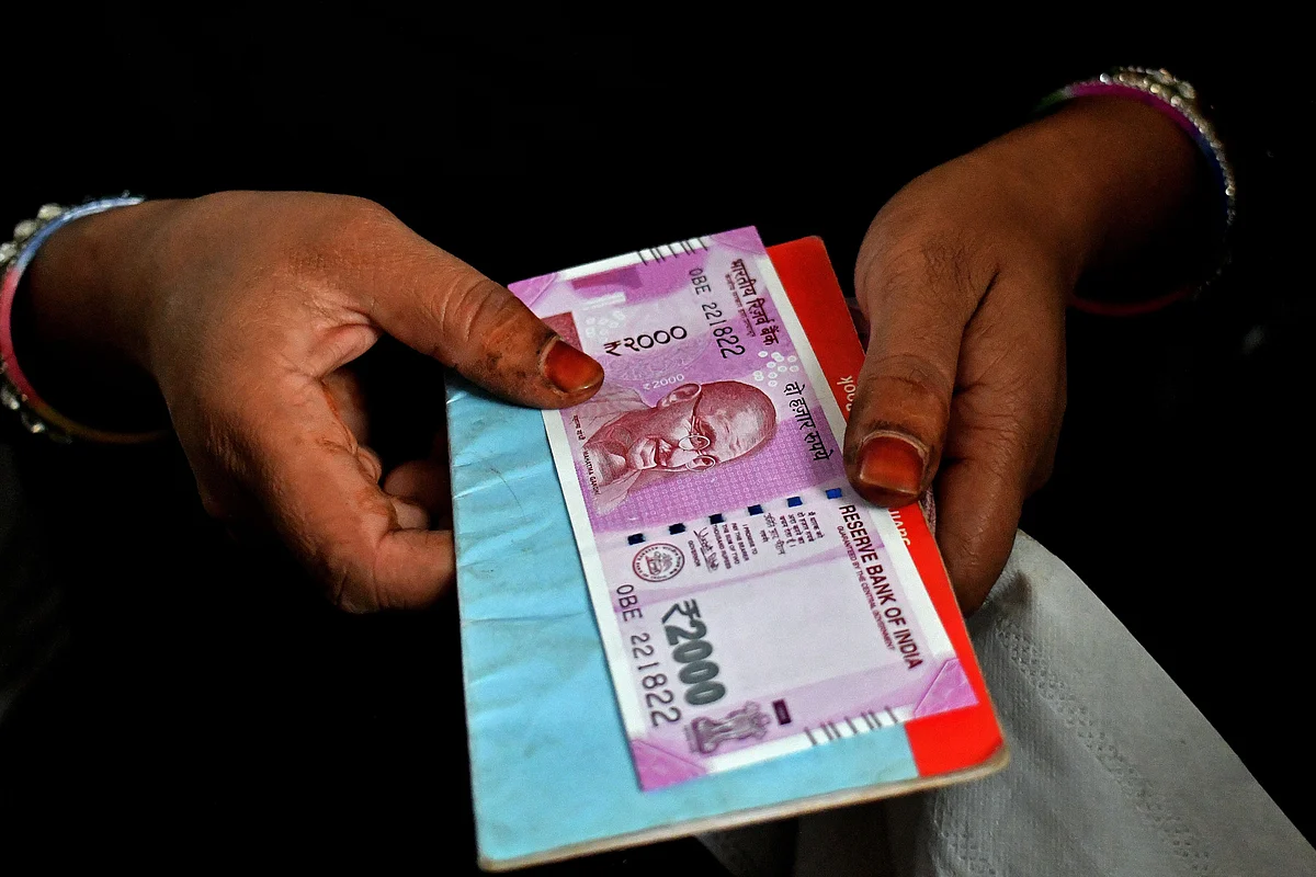Indian Bank Q1 Review - Slippages Rise; Tax Reversals Aid Profitability: Dolat Capital 1 Indian Bank Q1 Review - Slippages Rise; Tax Reversals Aid Profitability: Dolat Capital