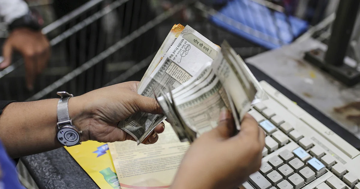 Bank Sectoral Credit Update - Credit Growth Declines 5% In March Post Uptick In February: IDBI Capital 1 Bank Sectoral Credit Update - Credit Growth Declines 5% In March Post Uptick In February: IDBI Capital