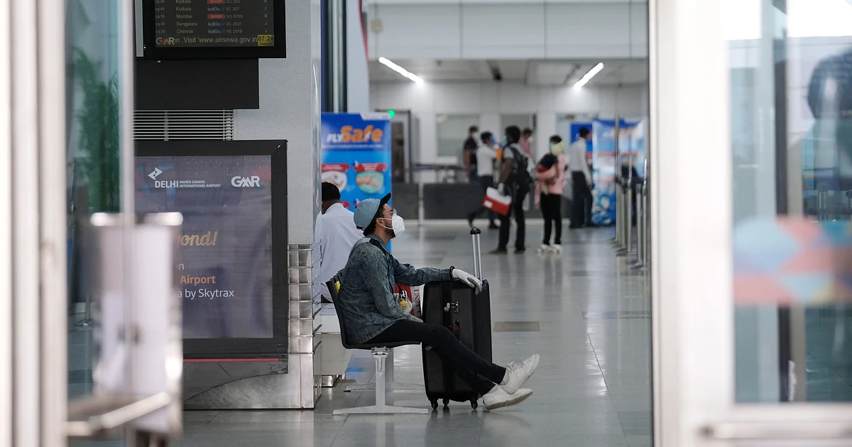 Aviation Sector Update - Average Daily Flier Dips Further To 49,000: ICICI Securities 1 Aviation Sector Update - Average Daily Flier Dips Further To 49,000: ICICI Securities