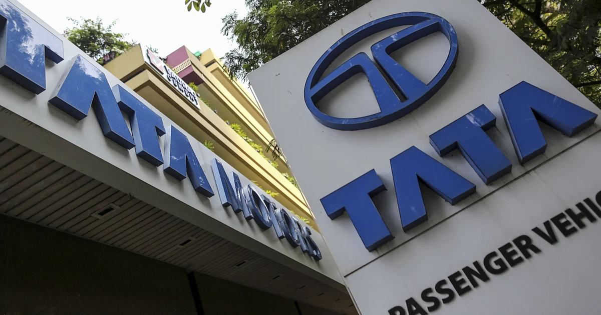 Tata Motors Q4 Review - In-Line Operating Performance: Prabhudas Lilladher 1 Tata Motors Q4 Review - In-Line Operating Performance: Prabhudas Lilladher