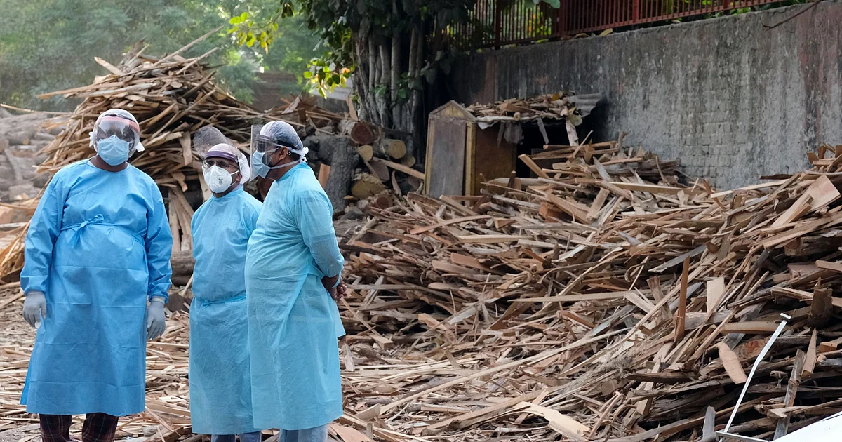 Coronavirus India Updates: Daily Deaths Cross 2,000 As India Adds Nearly 3 Lakh New Cases 1 Coronavirus India Updates: Daily Deaths Cross 2,000 As India Adds Nearly 3 Lakh New Cases