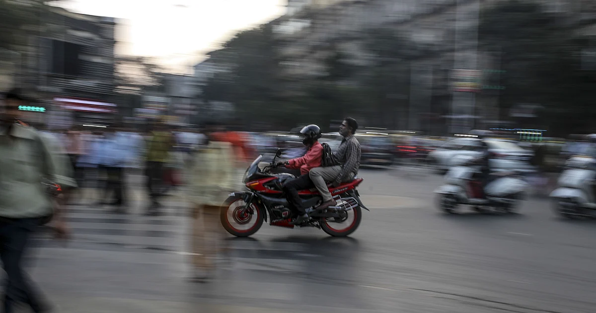India’s Panicked Two-Wheeler Dealers Send An SOS 1 India’s Panicked Two-Wheeler Dealers Send An SOS