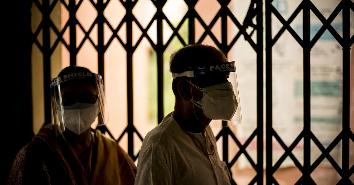 Coronavirus India Cases: Fresh Cases Drop Below 3 Lakh; Risk Of Adverse Events From Covishield 1 Coronavirus India Cases: Fresh Cases Drop Below 3 Lakh; Risk Of Adverse Events From Covishield