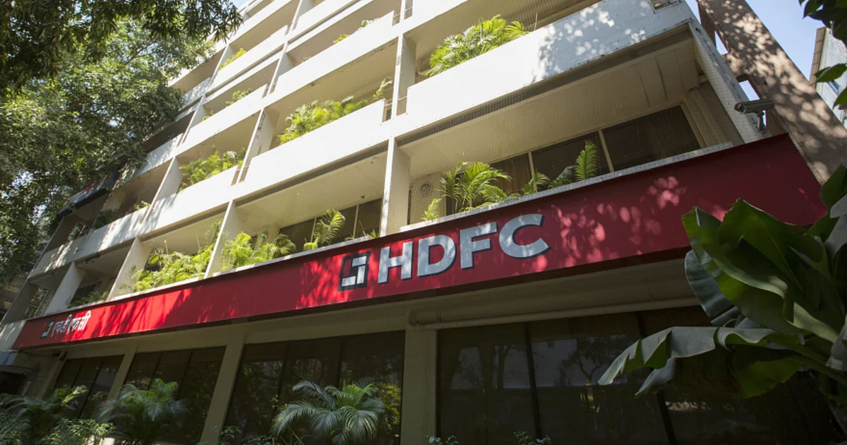 HDFC Q4 Review - Collection Efficiency Stable; Stage-II Pool Down; Core Steady: ICICI Securities 1 HDFC Q4 Review - Collection Efficiency Stable; Stage-II Pool Down; Core Steady: ICICI Securities