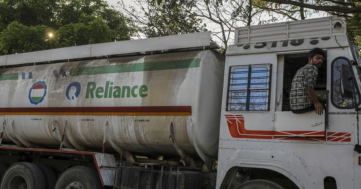 Reliance Industries Shares Hit Record High After Large Trades 1 Reliance Industries Shares Hit Record High After Large Trades