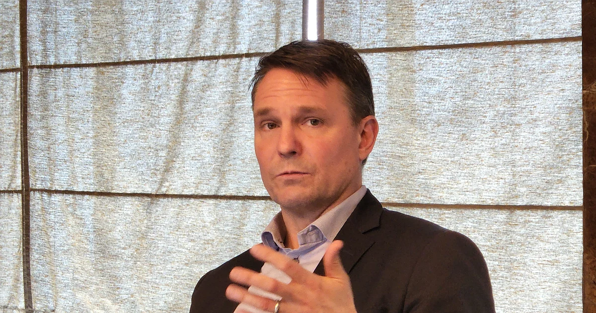 Canadian Pension Fund Eyes Assets With Net-Zero Road Map 1 Canadian Pension Fund Eyes Assets With Net-Zero Road Map