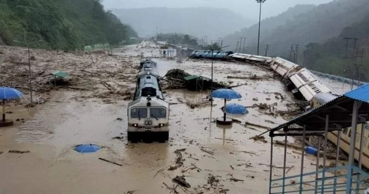 Assam Flood Situation Remains Grim; Over 7 Lakh Affected 1 Assam Flood Situation Remains Grim; Over 7 Lakh Affected