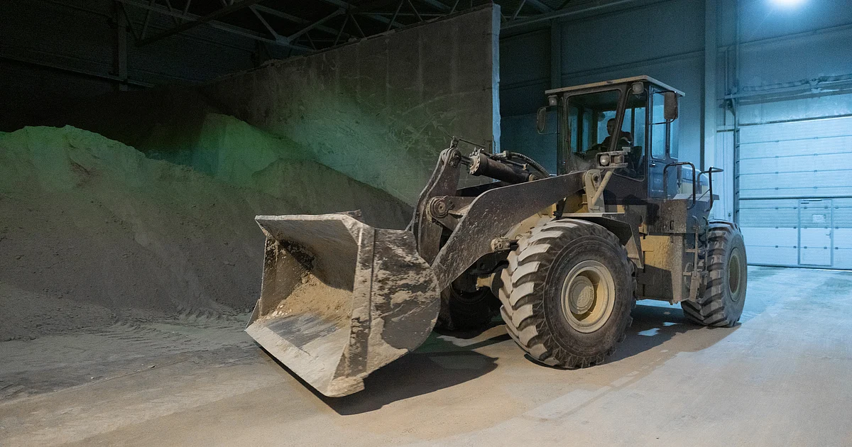 Cement Q1 Preview - Cost Headwinds To Impact Margins; Lower Base To Support Volume Growth: Axis Securities 1 Cement Q1 Preview - Cost Headwinds To Impact Margins; Lower Base To Support Volume Growth: Axis Securities
