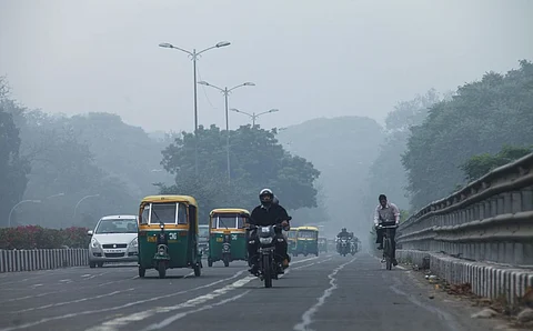दिल्ली-एनसीआर में ओजोन प्रदूषण का खतरा बढ़ा, सेंटर फॉर साइंस एंड एनवायरमेंट ने चेताया