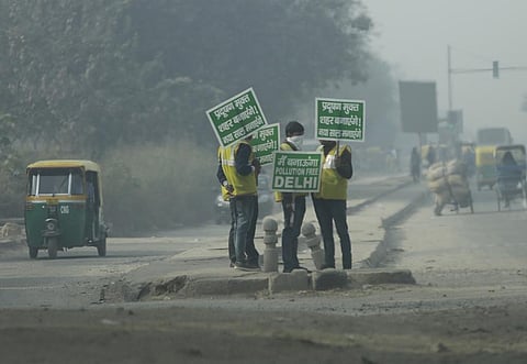 Road dust is the top contributor to rising levels of PM 2.5 in the city. Credit: Vikas Choudhary/ CSE