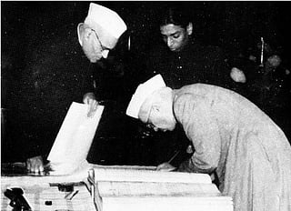 Nehru validates the constitution of India in January 1950. Credit: Dr Ghulam Nabi Kazi/ Flicker