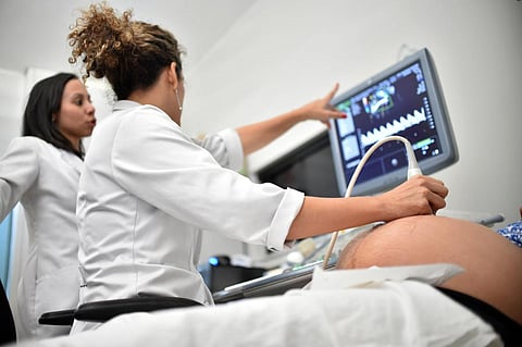 The study used laboratory testing, fetal ultrasonography and infant clinical assessment. Credit: Agência Brasília / Flicker