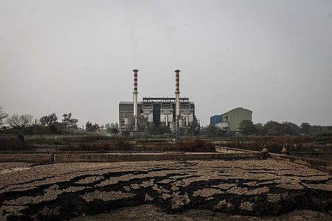 The Okhla waste-to-energy plant, managed by Jindal group, is located close to residential colonies (Credit: Chinky Shukla/CSE)