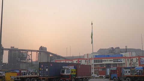 लॉकडाउन के बाद 12 से अधिक जानलेवा रासायनिक हादसे, यूपीएल प्लांट हादसे की जांच के लिए समिति बनी