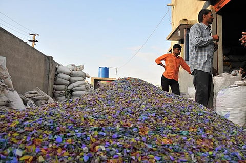 PPP models need to be encouraged for efficient collection, but not at the cost of demolishing existing successful models. Credit: Meeta Ahlawat/ CSE