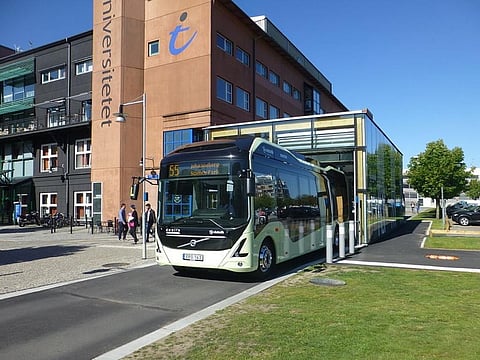 Volvo electric bus on the line number 55 in the city of Gothenburg. Credit: Wikimedia Commons