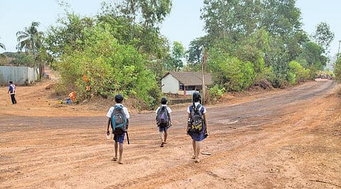 The only school in Sonshi village is next to the road on which over 1,000 trucks ply, making six-seven trips a day, when mining activities are undertaken. Noise and air pollution dissuades students and teachers from coming to the school (Photo: Samruddha Ghadi Amonkar)