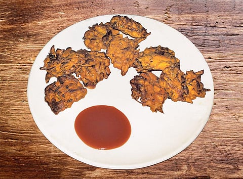 भेंट के फूल के पकोड़े (चैतन्य चंदन / सीएसई )