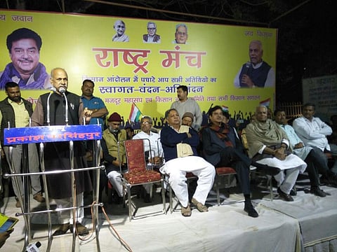 Two senior BJP leaders –Yashwant Sinha and Shatrughan Sinha—have joined farmers’ agitation against land acquisition. Credit: Saurabh Tiwari