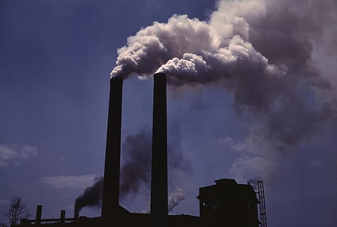 Emissions from vehicles, power plants and other human activities add to the concentration of surface ozone. Credit: Wikimedia Commons