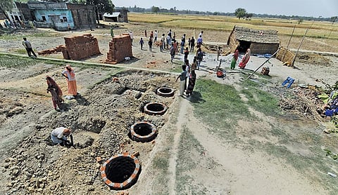 Twin pit toilets being constructed under Mission 32 in Khorhansha gram panchayat, Jhanjhari block, Gonda district (Photo: Vikas Choudhary)