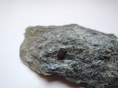 Due to magnetic properties, nanoparticles can also be used to convert their electromagnetic energy to heat thereby destroying the cancer causing cells. Credit:Jan Helebrant/Flickr