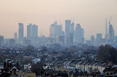 The researchers calculated the effect of air pollution on crime using pollution data and compared it with 1.8 million criminal offences recorded in London during 2004-2005. Credit: DAVID HOLT/Flickr