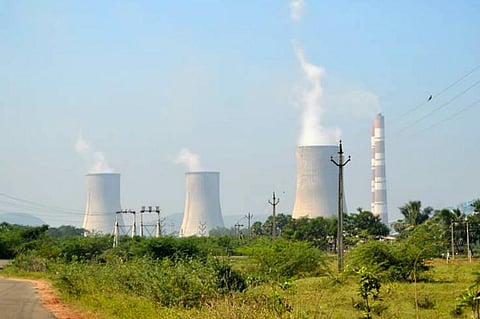 The Central Pollution Control Board has asked coal-fired thermal plants to comply with the environmental norms by December 31, 2019. Credit: Wikimedia Commons