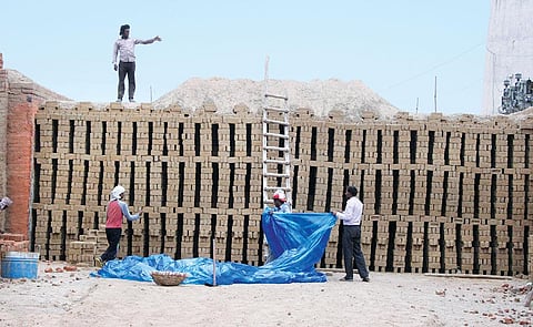Many kilns in Delh-NCR have made cosmetic changes to their structure to pretend that they have made the required technological upgrade (Photo: Rahul Singh)