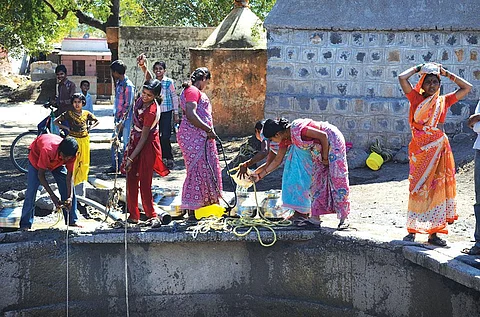भाभा एटोमिक रिसर्च सेंटर की योजना 2019 तक 1.2 लाख भूजल नमूनों की जांच करने की है (अक्षय देशमाने / सीएसई)