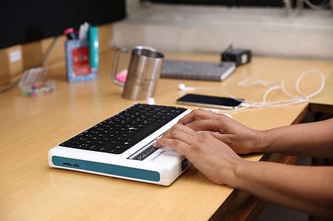 आईआईटी शोधकर्ताओं ने नेत्रहीनों के लिए बनाया ब्रेल लैपटॉप