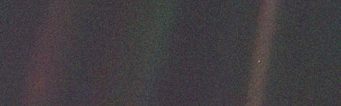 "Pale Blue Dot" is the most distant image of Earth, taken from a distance of about 6.5 billion km by NASA's Voyager 1 spacecraft in 1990. Photo: NASA