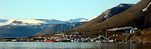 The town of Longyearbyen, Svalbard. Photo: Wikimedia Commons