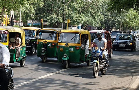 दिल्ली की तर्ज पर बिहार में चलेंगे सीएनजी ऑटो टैक्सी। Photo: Creative commons