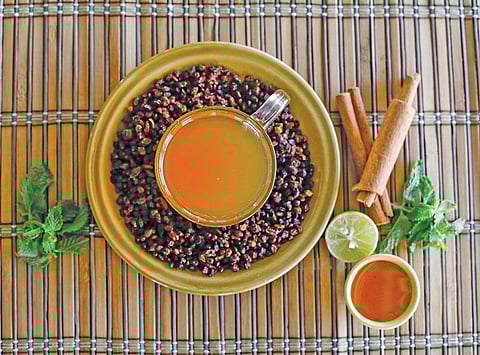 धुरचुक चाय के नियमित सेवन से वजन नियंत्रित रहता है (विकास चौधरी / सीएसई)