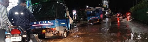 Heavy rains lash coastal Odisha as Bulbul nears