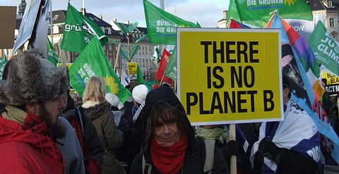 US unwilling to yield an inch