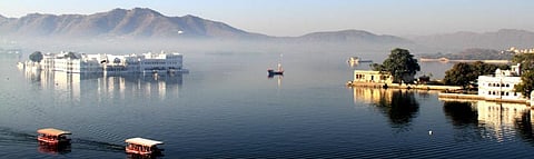 How do India’s policies and guidelines look at ‘urban lakes’?