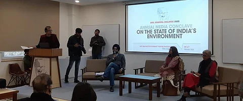 RS Sodhi of Amul, Shalini Bhutani of the Food and Agriculture Organization and
Sagari Ramdas of the Food Sovereignty Alliance at the Anil Agarwal Dialogue in Nimli, Alwar, Rajasthan. Photo: Vikas Choudhary / CSE