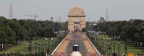 A deserted Rajpath in New Delhi on March 25. Photo: Vikas Choudhary / CSE