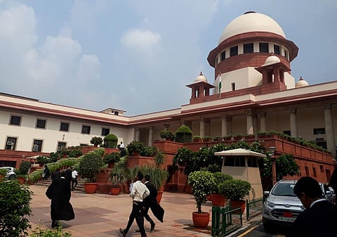 सुप्रीम कोर्ट ने कचरे की अवैध डंपिंग के मामले में महाराष्ट्र की एक ग्राम पंचायत से मांगा हलफनामा