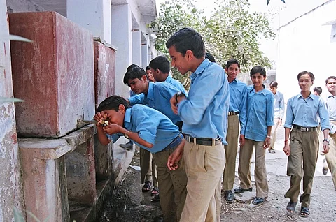 गैर जरूरी जगहों पर आरओ का इस्तेमाल अब भी जारी, डेढ़ बरस बाद भी नहीं बन पाए नियम