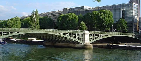 Novel coronavirus genomes in wastewater correlated with COVID-19 fatalities in Paris: Study