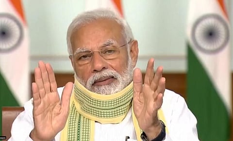 पंचायतों के प्रतिनिधियों से वीडियो क्रांफ्रेंसिंग के जरिए बातचीत करते प्रधानमंत्री नरेंद्र मोदी